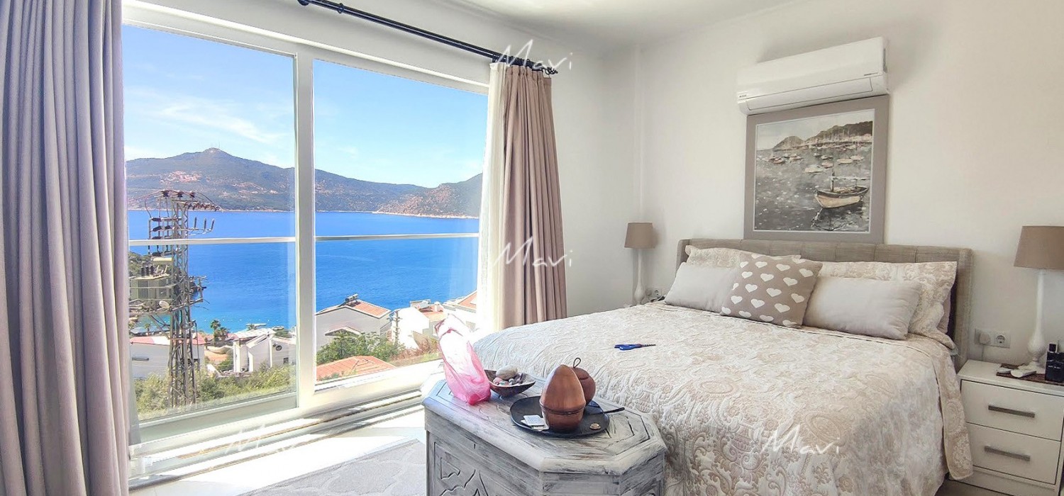 4-5 Bedroom Spacious Villa for Sale with Amazing Seaviews in Kalkan, LV049
